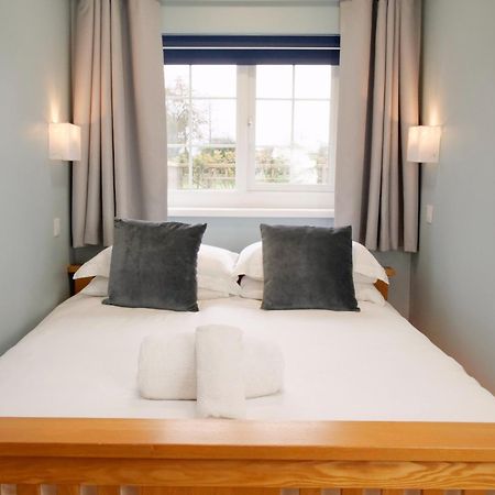 Ellingham Self-Catering Cottages Saint Peter Port Стая снимка