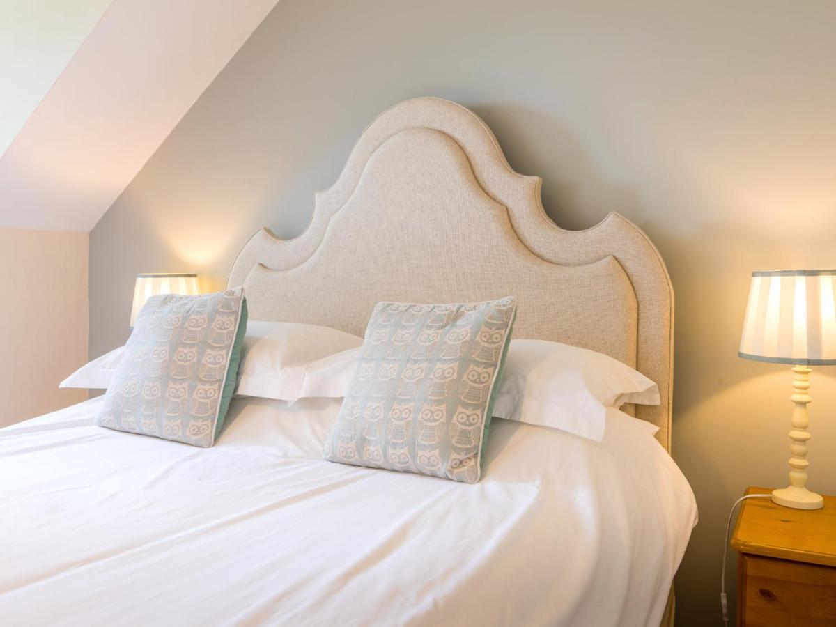 Ellingham Self-Catering Cottages Saint Peter Port Екстериор снимка