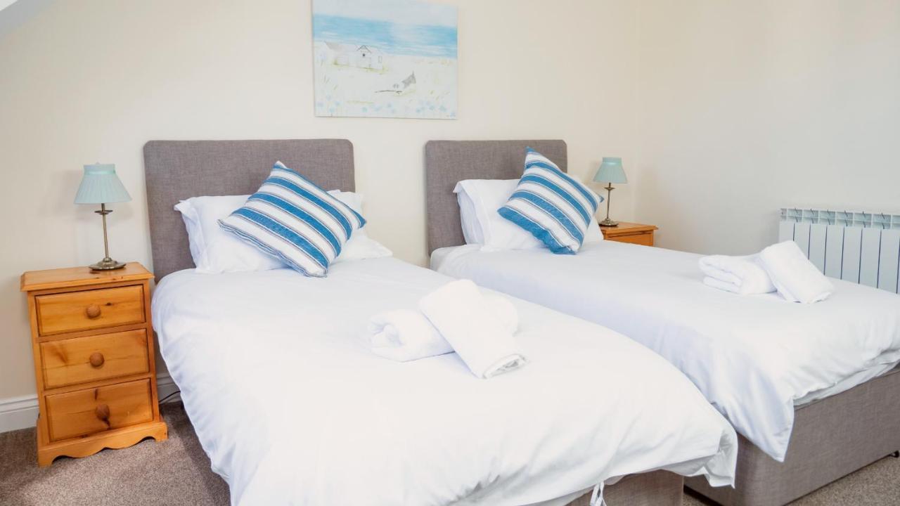 Ellingham Self-Catering Cottages Saint Peter Port Екстериор снимка