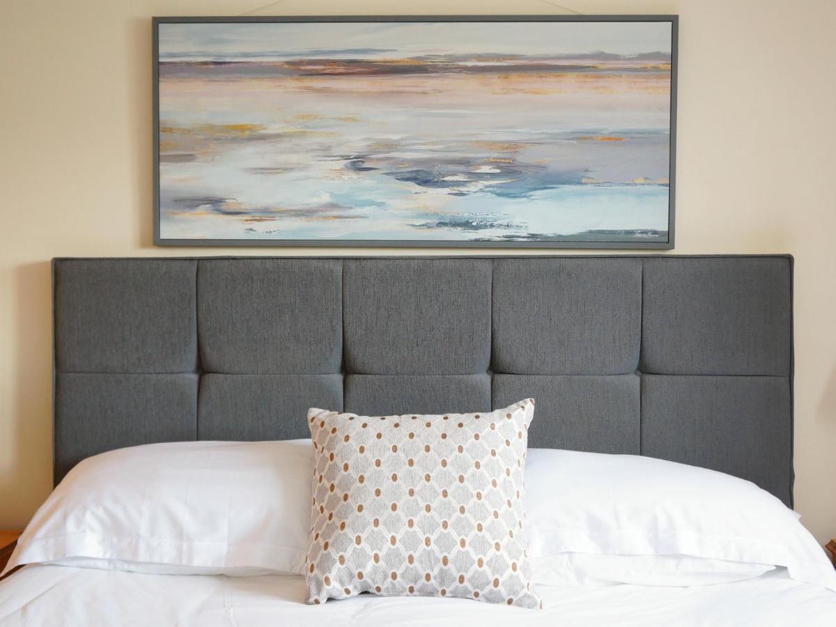 Ellingham Self-Catering Cottages Saint Peter Port Екстериор снимка