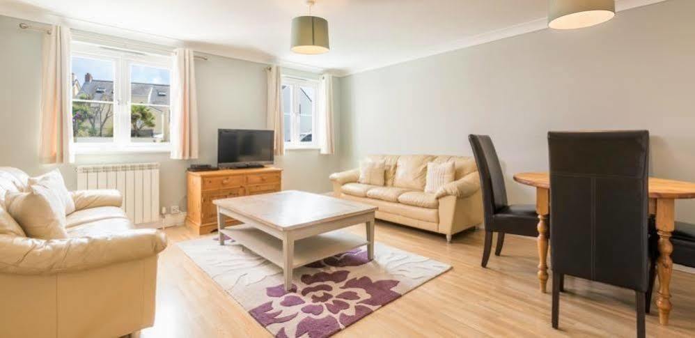 Ellingham Self-Catering Cottages Saint Peter Port Екстериор снимка
